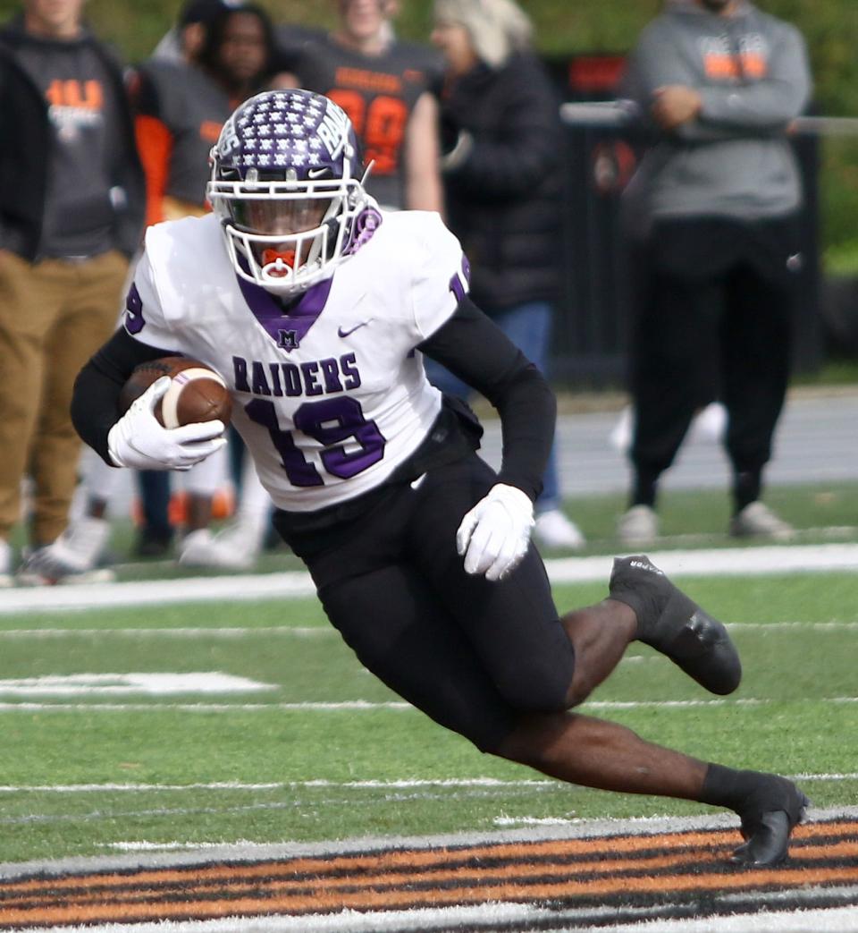 Wide receiver Jaden Manley of Mount Union.