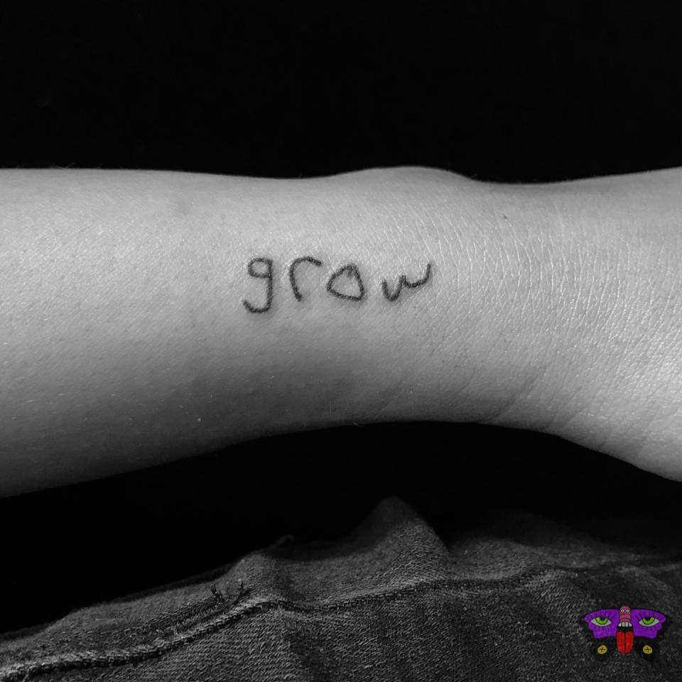 A parent’s tattoo in the handwriting of family members. (Photo: Jess Koala)