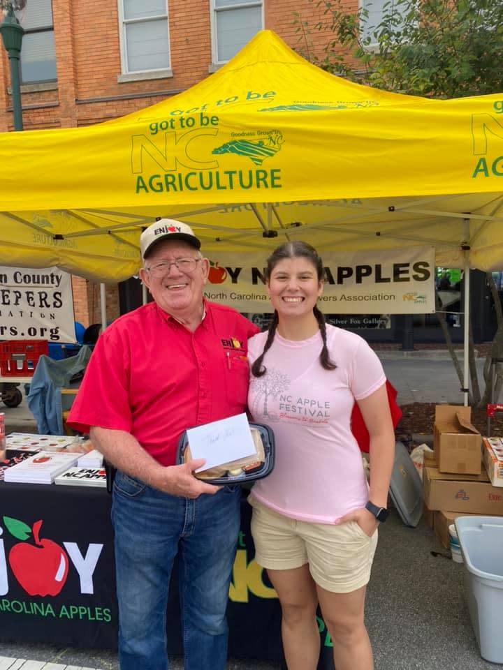 2022 Grand Marshal for the King Apple Parade Jack Ruff, and 2021 Apple Ambassador Callie McCall.