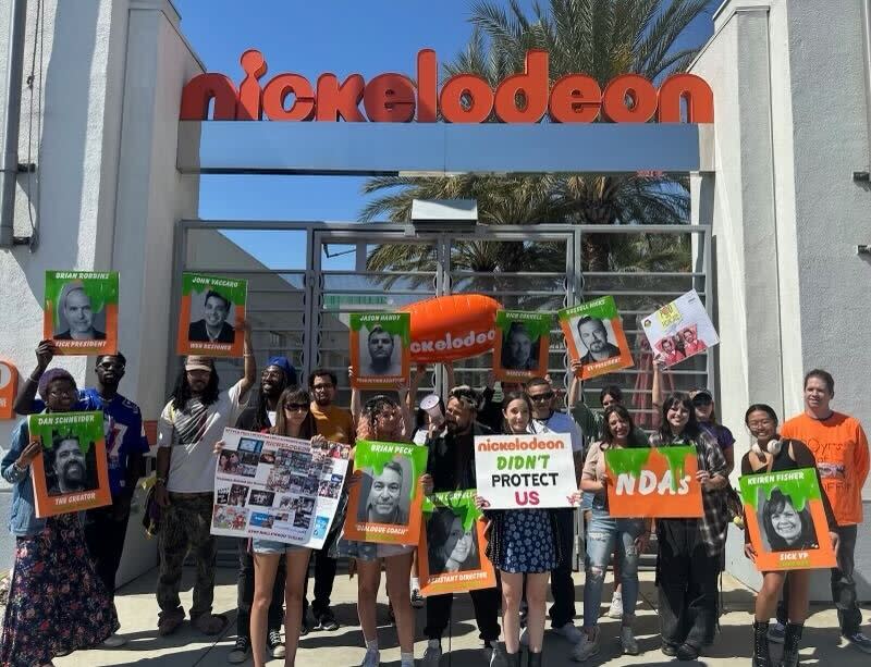 Eat Predators protest outside Nickelodeon Studios in Burbank, California (Courtesy of Alexa Nikolas)