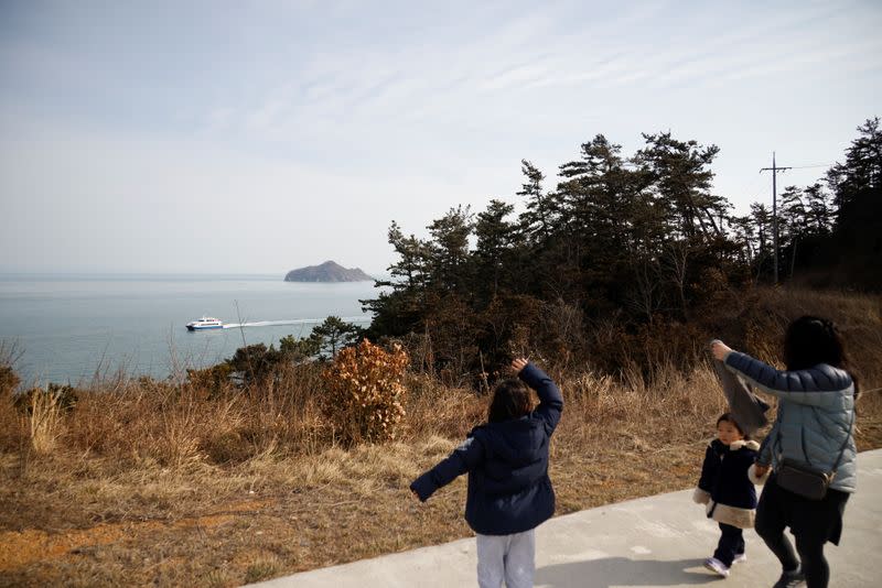 The Wider Image: The last children on South Korea's ageing island