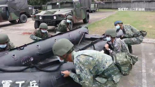 如果解放軍登陸，還是需要足夠陸戰兵力進行對抗。（示意圖）