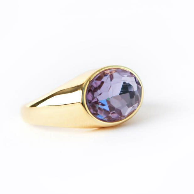 Short & Suite Light Purple Ring