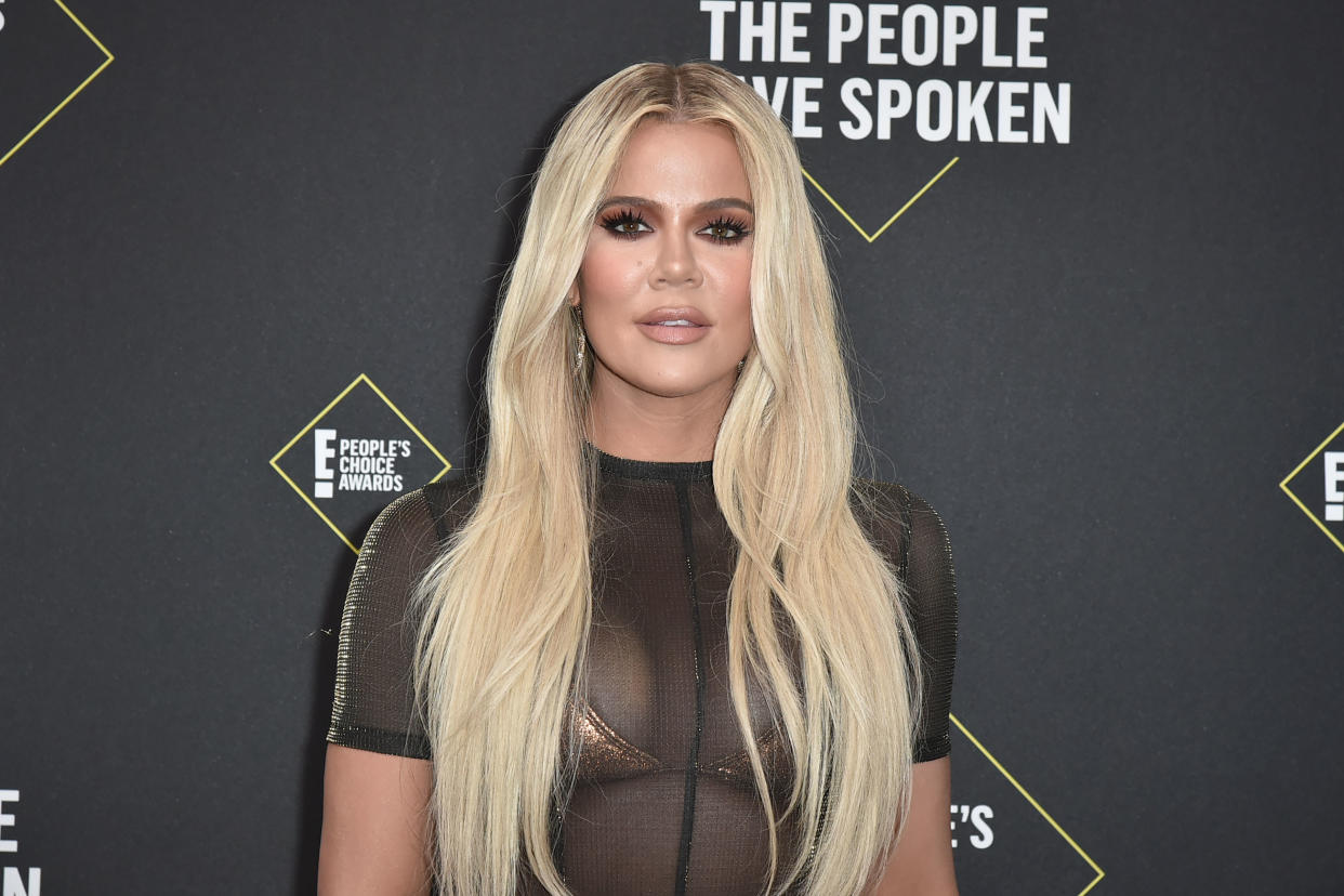 SANTA MONICA, CALIFORNIA - NOVEMBER 10: Khloe Kardashian attends 2019 E! People's Choice Awards - Arrivals at The Barker Hanger on November 10, 2019 in Santa Monica, California.  (Photo by David Crotty/Patrick McMullan via Getty Images)