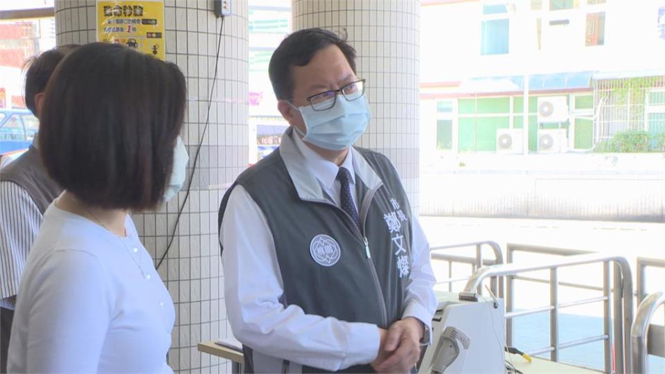 女子搭公車口罩拉到下巴　還大聲嗆員警