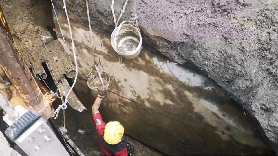 下水道接管作業土石崩落！工人遭活埋身亡　勞工局：雇主有缺失勒令停工