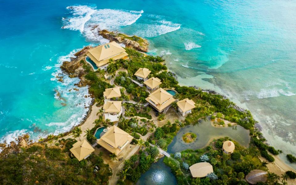 Bird's eye view of the Branson Estate on Moskito Island