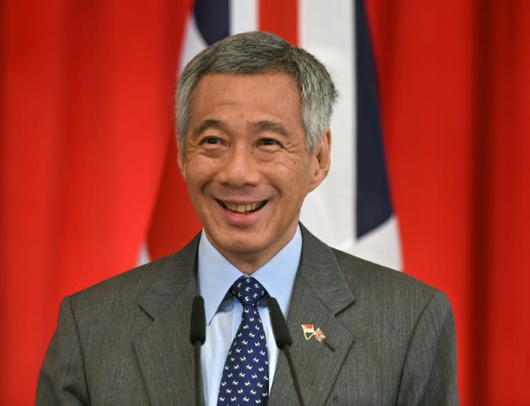 Singapore's Prime Minister Lee Hsien Loong speaks at the Istana presidential palace in Singapore on July 29, 2015