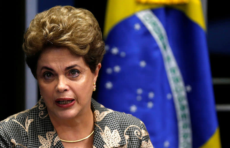 Dilma Rousseff, la présidente brésilienne suspendue de ses fonctions, a jugé devant le Sénat lundi que l'avenir du Brésil était en jeu dans son procès en destitution, susceptible de mettre fin à son second mandat et à treize ans de gouvernements de gauche. /Photo prise le 29 août 2016/REUTERS/Ueslei Marcelino