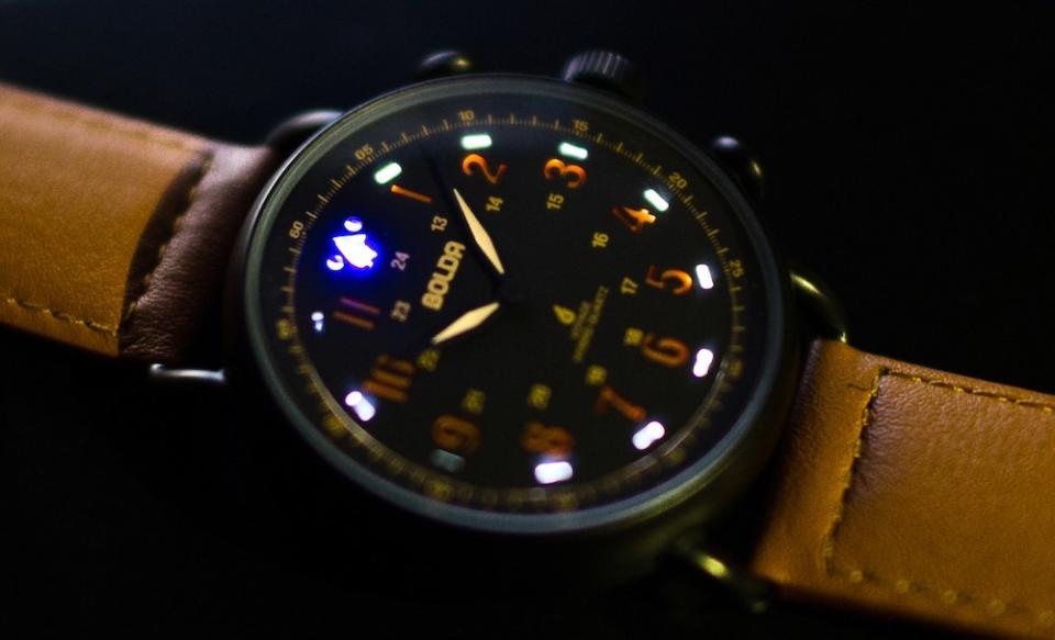 BOLDR hybrid smartwatch startup from Singapore