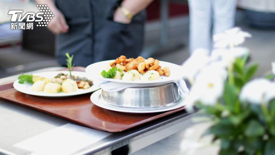 網友指出員工餐都會另外煮。（示意圖／shutterstock達志影像）