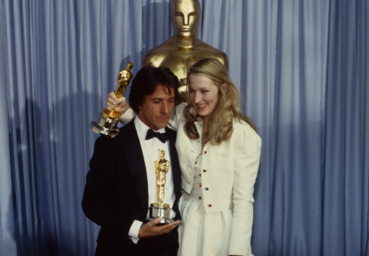 Dustin Hoffman, Meryl Streep en los Oscars de 1980. (Photo by Disney General Entertainment Content via Getty Images)