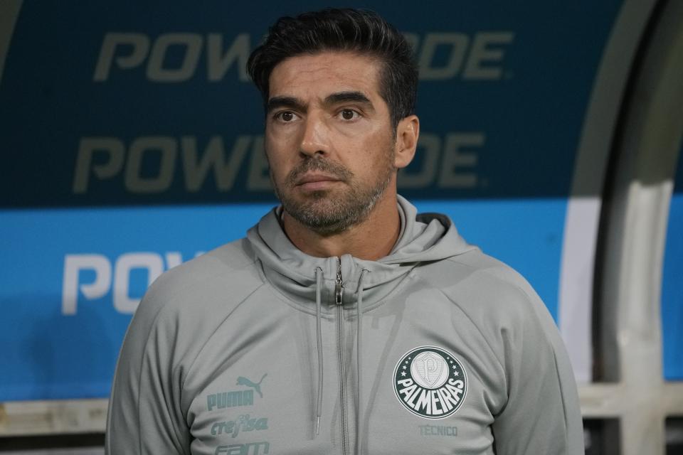 El técnico de Palmeiras Abel Ferreira previo al partido contra Deportivo Pereira en la ida de los cuartos de final de la Copa Libertadores, el miércoles 30 de agosto de 2023, en Sao Paulo. (AP Foto/Andre Penner)