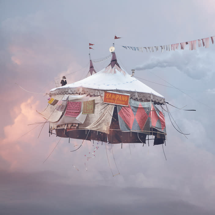 Flying Houses