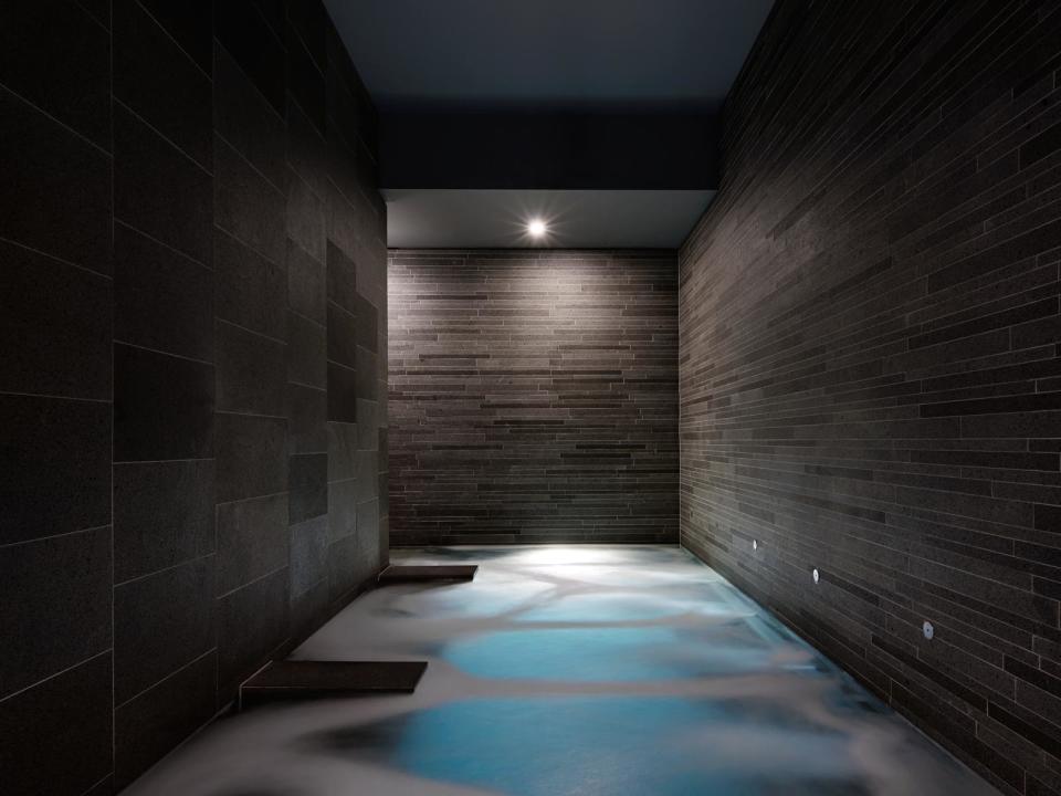 Image of plunge pool at Hale Spa. Source: Hale Health Spa