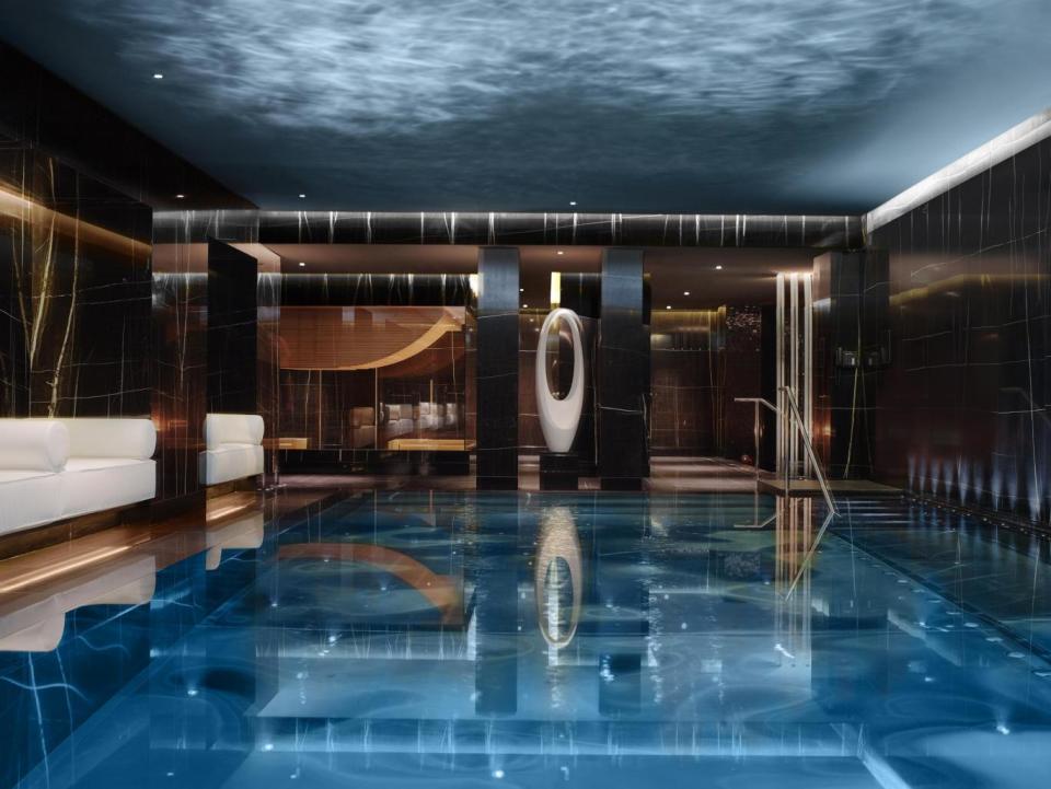 ESPA Life Spa pool