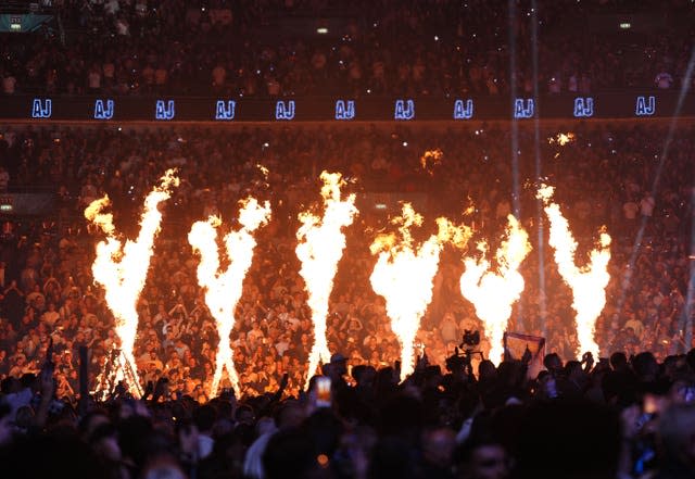 Before the fight between Daniel Dubois and Anthony Joshua, pyrotechnics displays will be set off at Wembley.