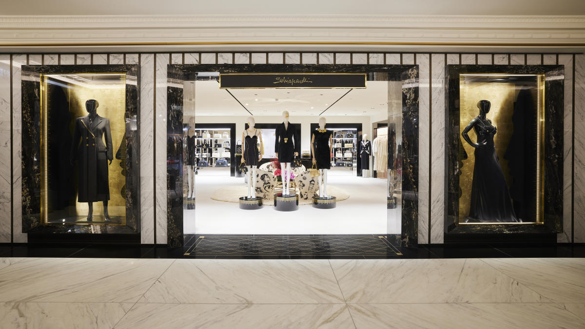 New Louis Vuitton Store at Harrods  Louis vuitton store, Interior display, Louis  vuitton luggage