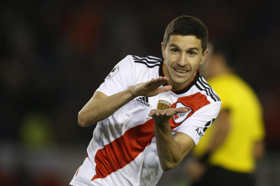 Ignacio Fernández tras anotar el primer gol de River Plate de Argentina ante Atlético Paranaense de Brasil en la final de la Recopa Sudamericana, el jueves 30 de mayo de 2019. (AP Foto/Natacha Pisarenko)