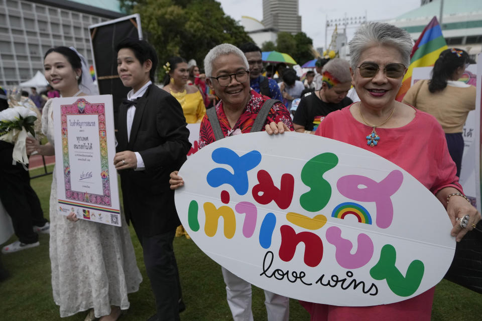 泰國同性婚姻將在年底上路，許多人為了這項修法奮鬥了10多年。（圖／美聯社）