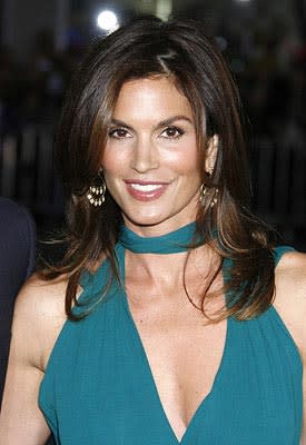 Cindy Crawford at the Los Angeles premiere of Universal Pictures' Leatherheads  03/31/2008 Photo: Jeffrey Mayer, WireImage.com