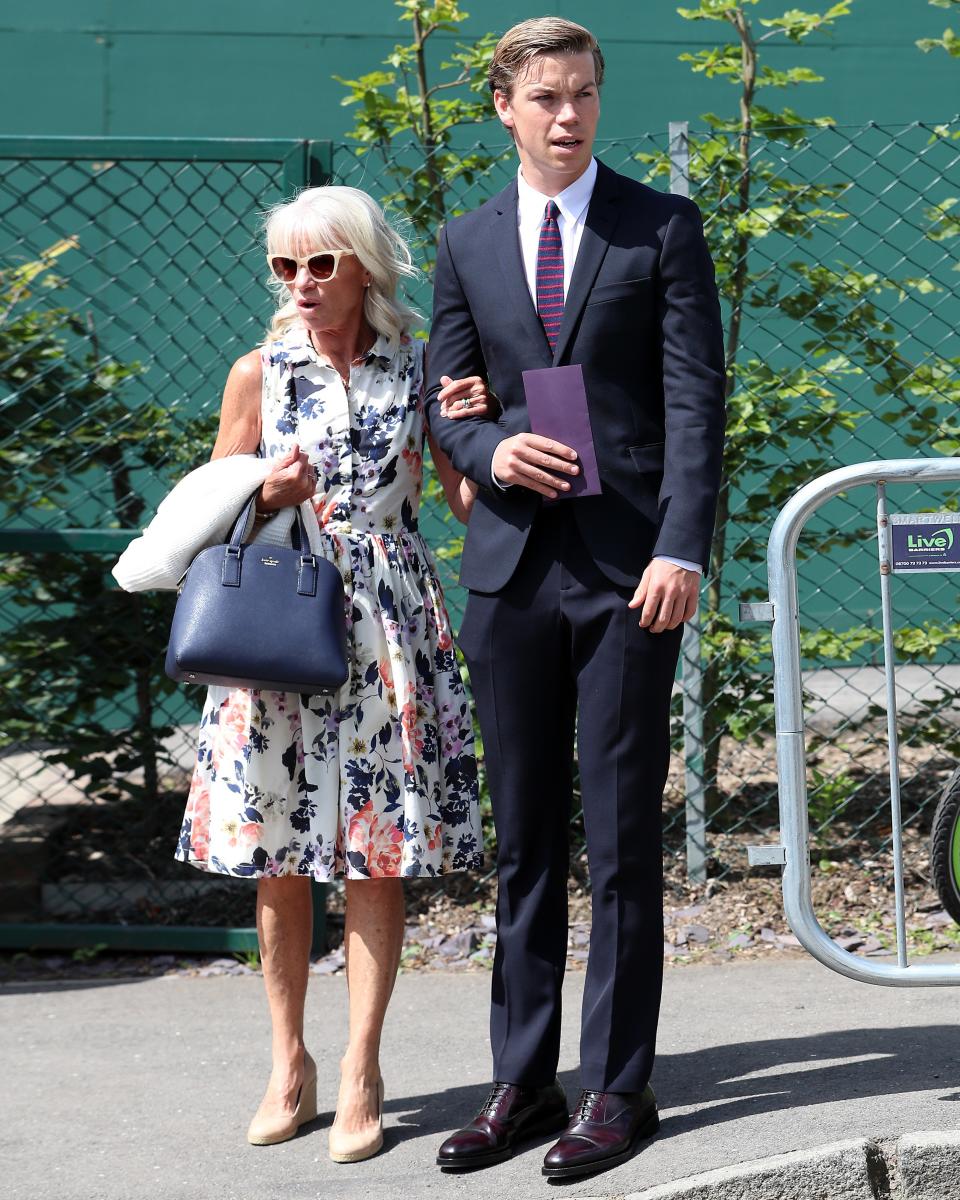 Wearing a suit? Always good. Wearing a suit to Wimbledon with your mom? That's a #BigFitoftheDay.