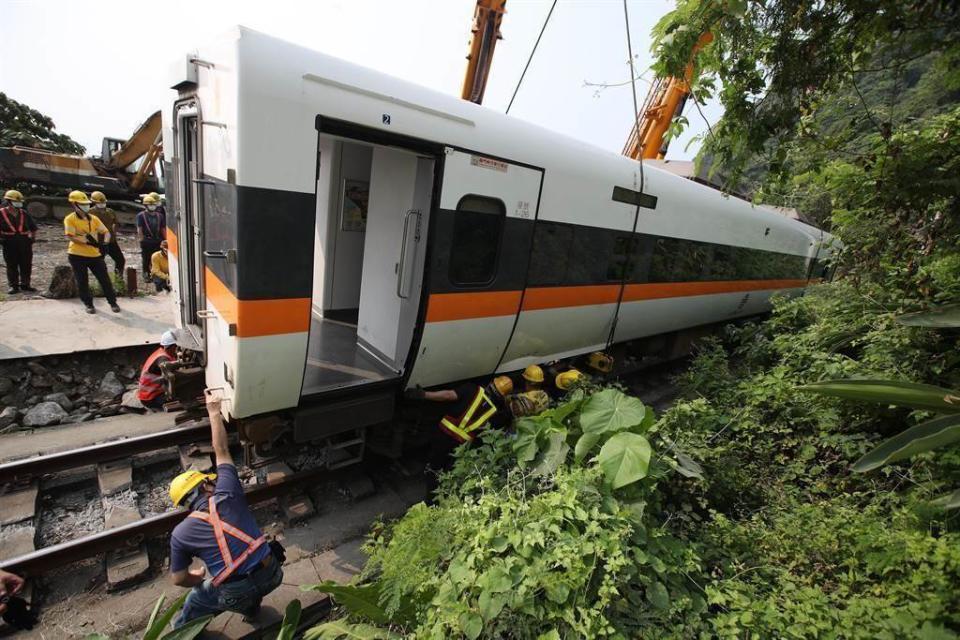 台鐵太魯閣號408車次出軌事故，釀嚴重傷亡。(本報資料照)