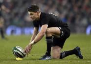 Britain Rugby Union - Ireland v New Zealand - 2016 Guinness Series - Aviva Stadium, Dublin, Republic of Ireland - 19/11/16 New Zealand's Beauden Barrett prepares to take a kick Reuters / Clodagh Kilcoyne Livepic