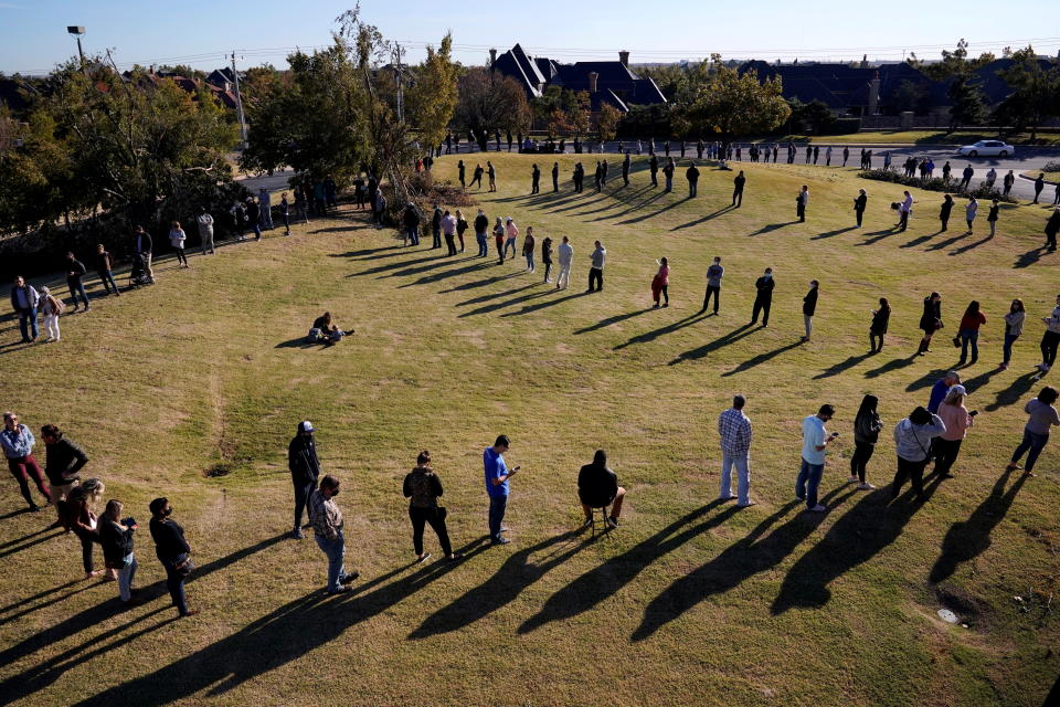 Voters wait in a long line to cast their ballots at Church of the Servant in Oklahoma City, Nov. 3, 2020. (Nick Oxford/Reuters)