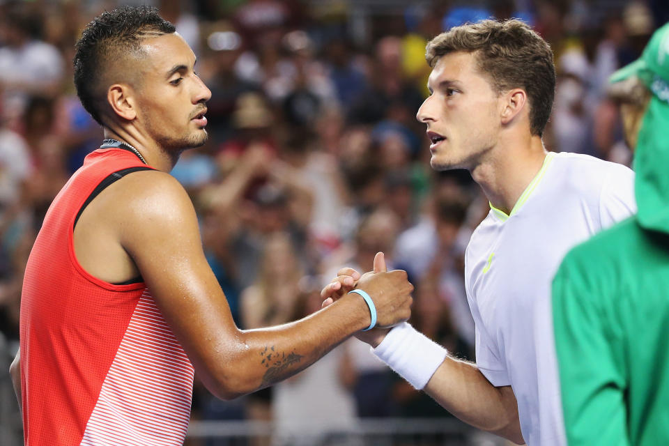 Carreño y Kyrgios se saludan tras su partido de primera ronda del Open de Australia de 2016. (Foto: Michael Dodge / Getty Images).