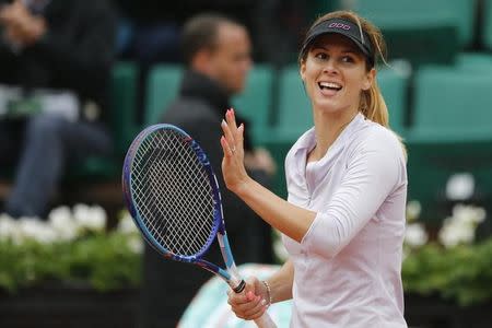 Tennis - French Open - Roland Garros - Tsvetana Pironkova of Bulgaria v Agnieszka Radwanska of Poland - Paris, France - 31/05/16. Tsvetana Pironkova celebrates. REUTERS/Pascal Rossignol