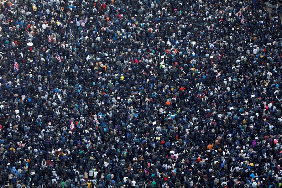 A general view of protesters as they attend a Human Rights Day march, organised by the Civil Human Right Front, in Hong Kong, China December 8, 2019. REUTERS/Danish Siddiqui - RC2VQD96FFIQ