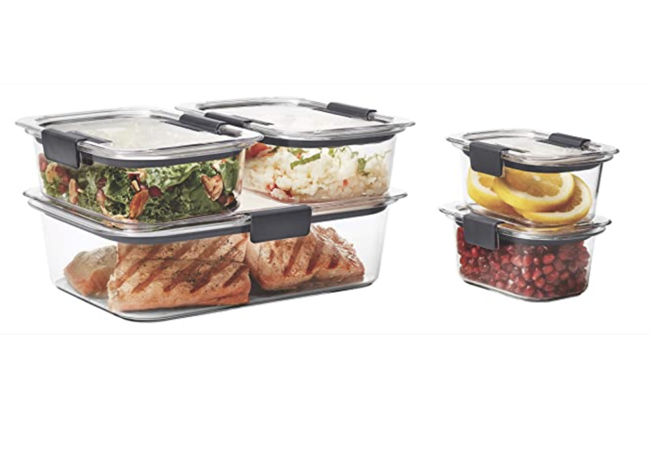 Rubbermaid food containers. (PHOTO: Amazon Singapore)