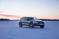 <p>Volvo will offer the V60 CC only in T5 AWD form in the United States. That means a turbocharged 2.0-liter inline-four making 250 horsepower and 258 lb-ft of torque, the same as in other T5 versions of Volvo's 60- and 90-series models, is the sole engine option.</p>