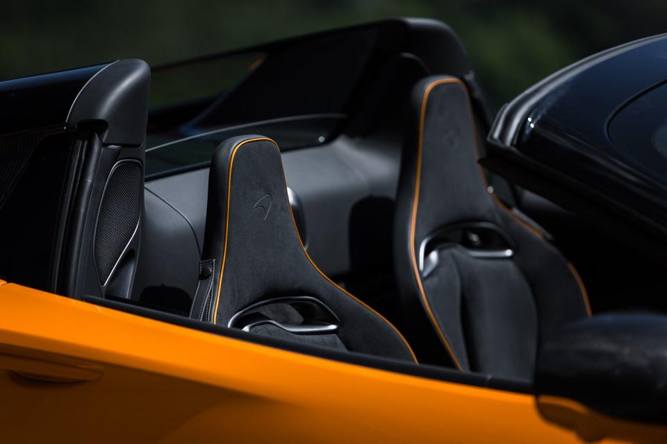 2025 mclaren artura spider