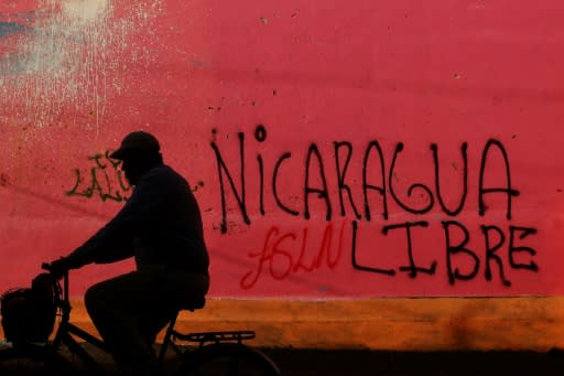 Nicaragua's government wants protesters to remove road barricades before holding a national dialogue or having international groups enter to support negotiations