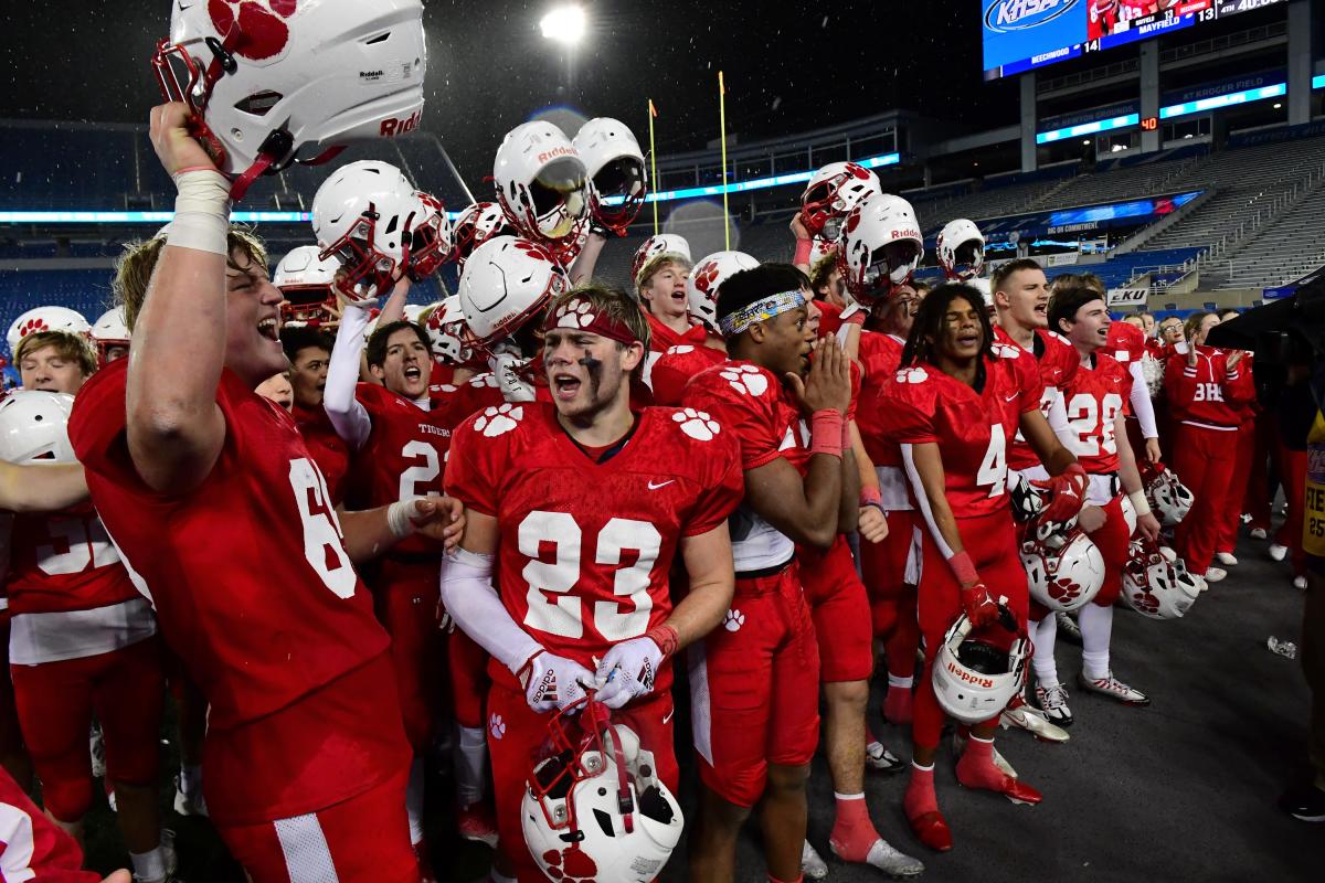 'We just kept believing.' Beechwood football beats Mayfield in KHSAA