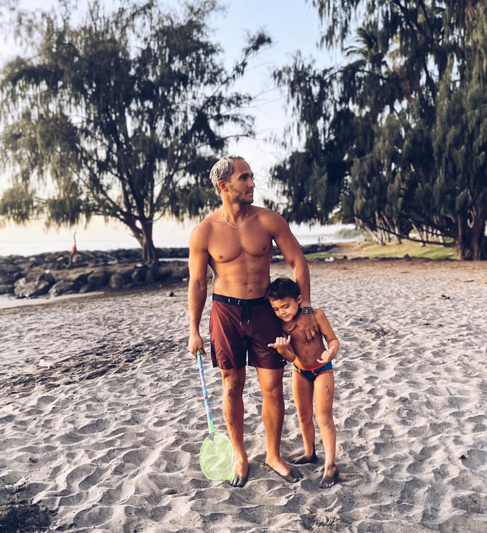 https://www.instagram.com/p/Cofie-JvDqo/?utm_source=ig_web_copy_link  therealcarlospena's profile picture therealcarlospena Verified “My NOT so little Ocean ��” �� They grow up so fast!! 8h