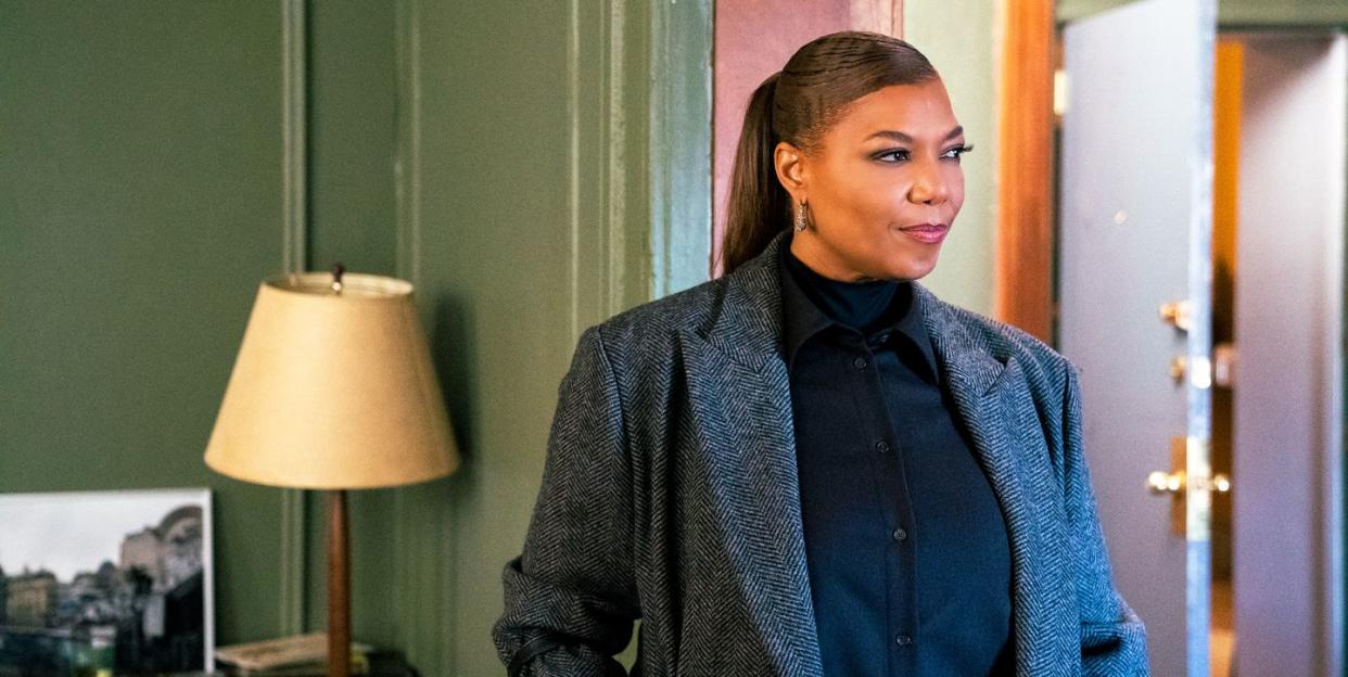 queen latifah as robyn mccall, the equalizer season 2