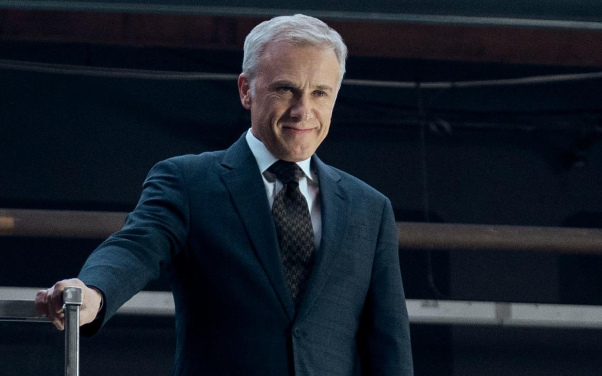 Brilliert in der Amazon-Serie "The Consultant" einmal mehr als böser Bube: Christoph Waltz. (Bild: Amazon)