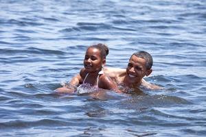 Obama swims