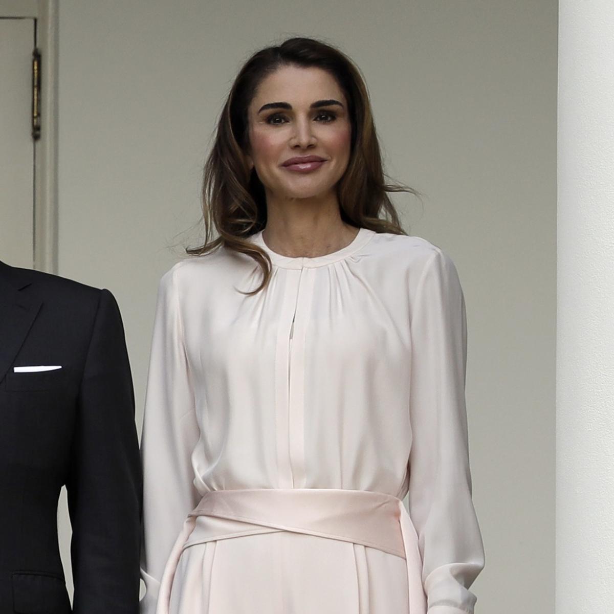 Queen Rania Of Jordan Wears Pink To Visit The White House
