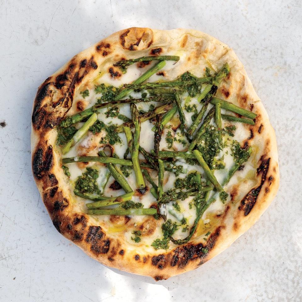 Day 1: Grilled Asparagus Pizzas with Gremolata