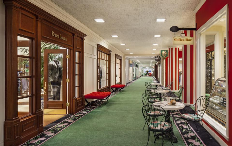 West Virginia: The Greenbrier Gourmet and Coffee Bar, White Sulphur Springs