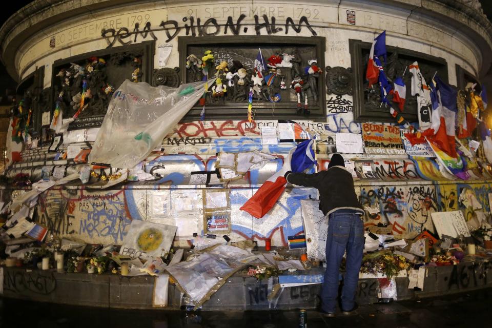 France commemorates Charlie Hebdo and kosher supermarket victims