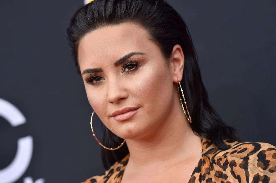 Demi Lovato has shared an unedited bikini selfie complete with cellulite and the Internet is loving it [Photo: Getty]