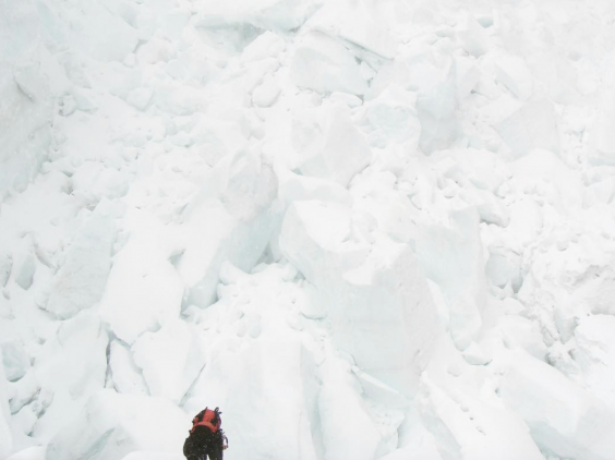 Daniel Bull climbs the Khumbu Icefall on Mount Everest (Daniel Bull)