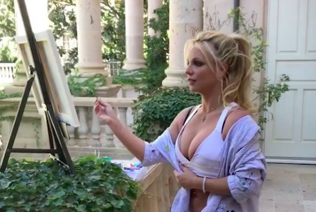 Britney Spears is living her best life with a little Mozart and some paint on her balcony