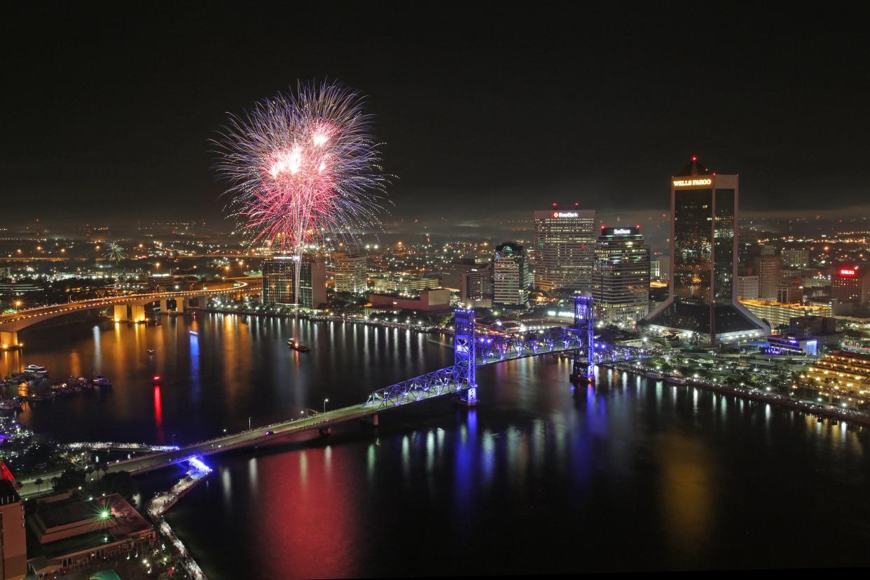 Fourth of July fireworks over the St. Johns River in Downtown Jacksonville, Florida, July 4, 2015.
