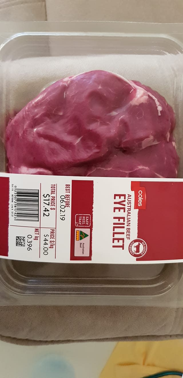 One Coles customer for their eye fillet for free using the hack. Source: Facebook/Markdown Addicts Australia